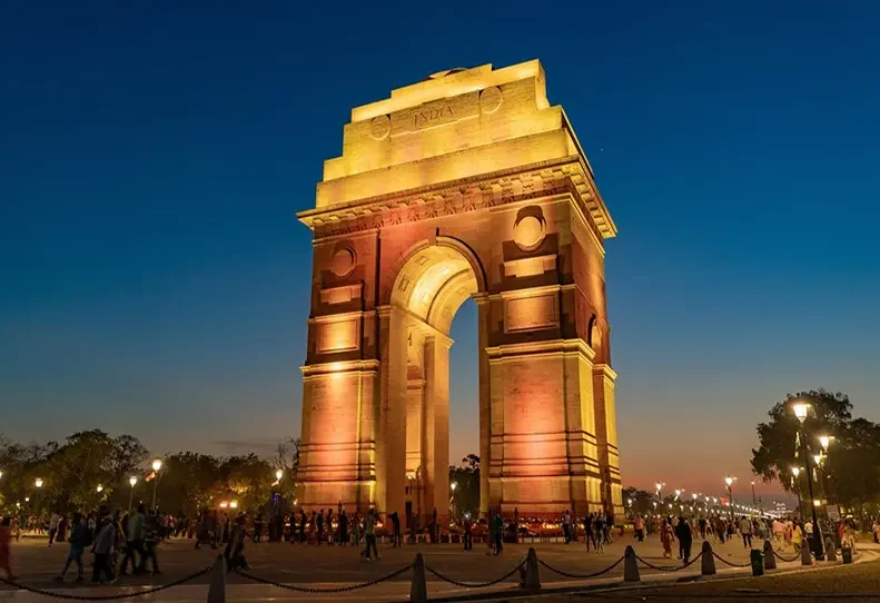 Arrival in Delhi, welcome dinner, overnight in Delhi, -/-/D